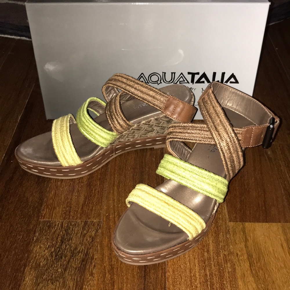 NWOT Aquatalia Nikita leather & rope multi wedges